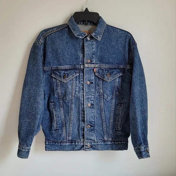 SOLD Vintage Levi's Jean Jacket - Picture 2 of 11